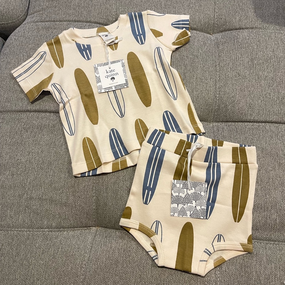 NWT Kate Quinn Longboard Surfboard Box Top and Short Bloomers